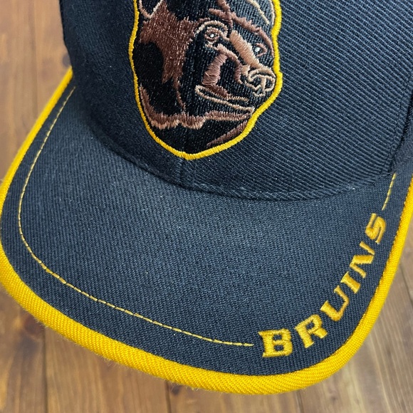 Vintage Logo Athletics NHL Boston Bruins baseball cap - Picture 2 of 10